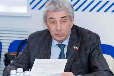 Депутаты Заксоба возьмут шефство над группой «Память»